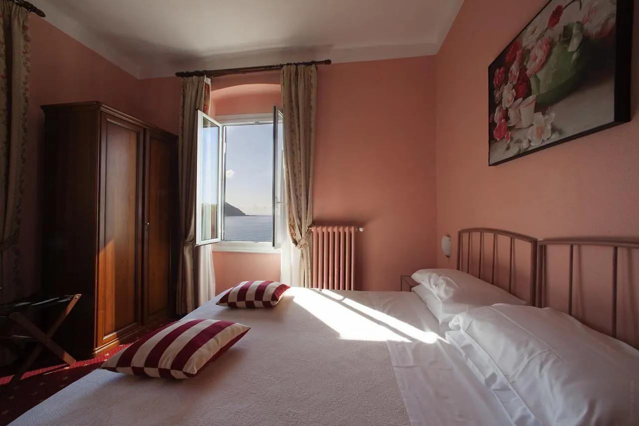 Hotel La Giara Recco 2*,